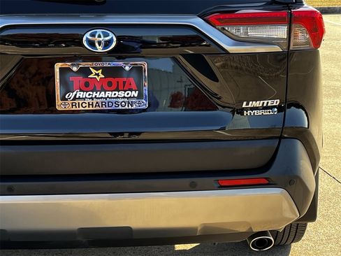 Used 2024 Toyota RAV4 Limited image 6