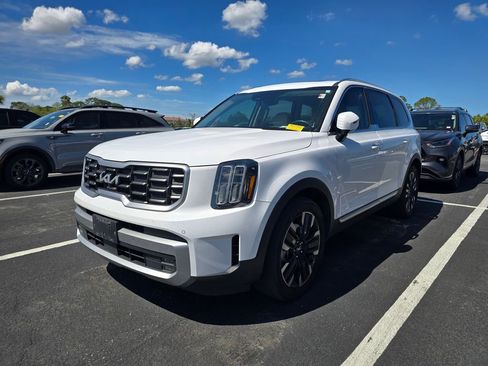 Certified 2023 Kia Telluride SX Prestige AWD/4WD image 4