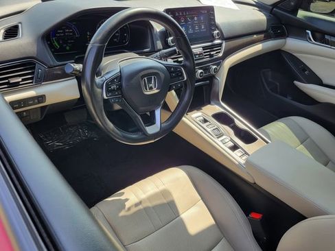 Used 2021 Honda Accord Touring image 5