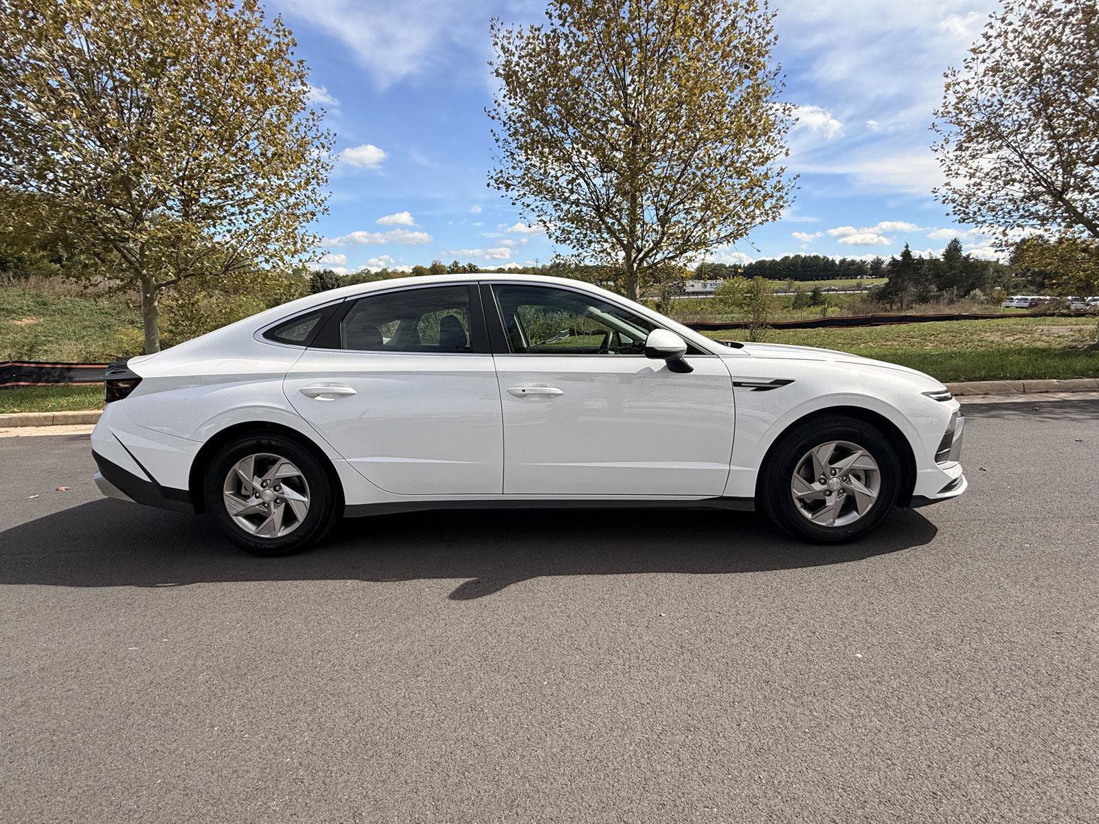 Certified 2026 Hyundai Sonata SE FWD image 4