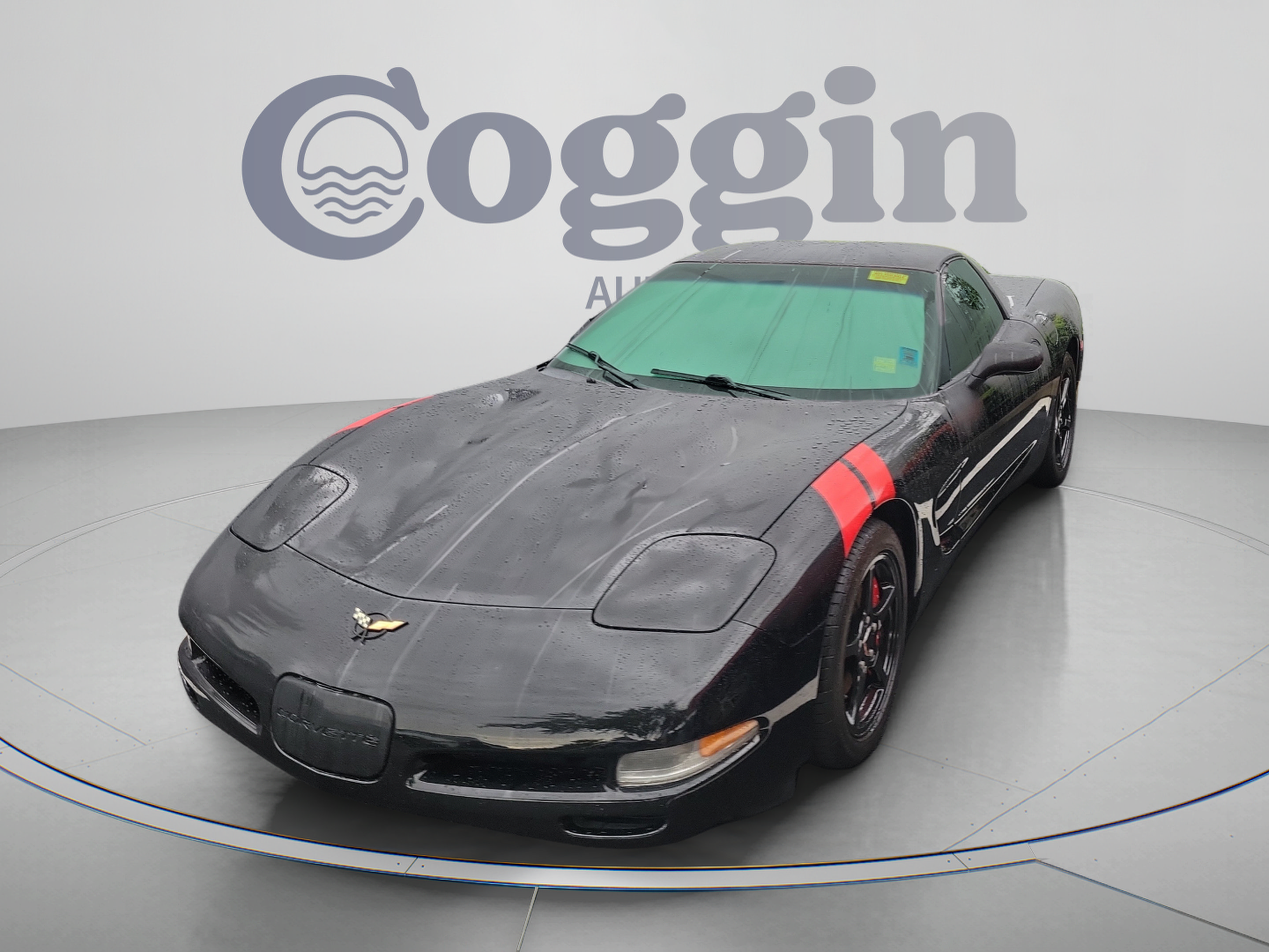 Used 2001 Chevrolet Corvette Coupe w/ Preferred Equipment Group2 RWD image 2