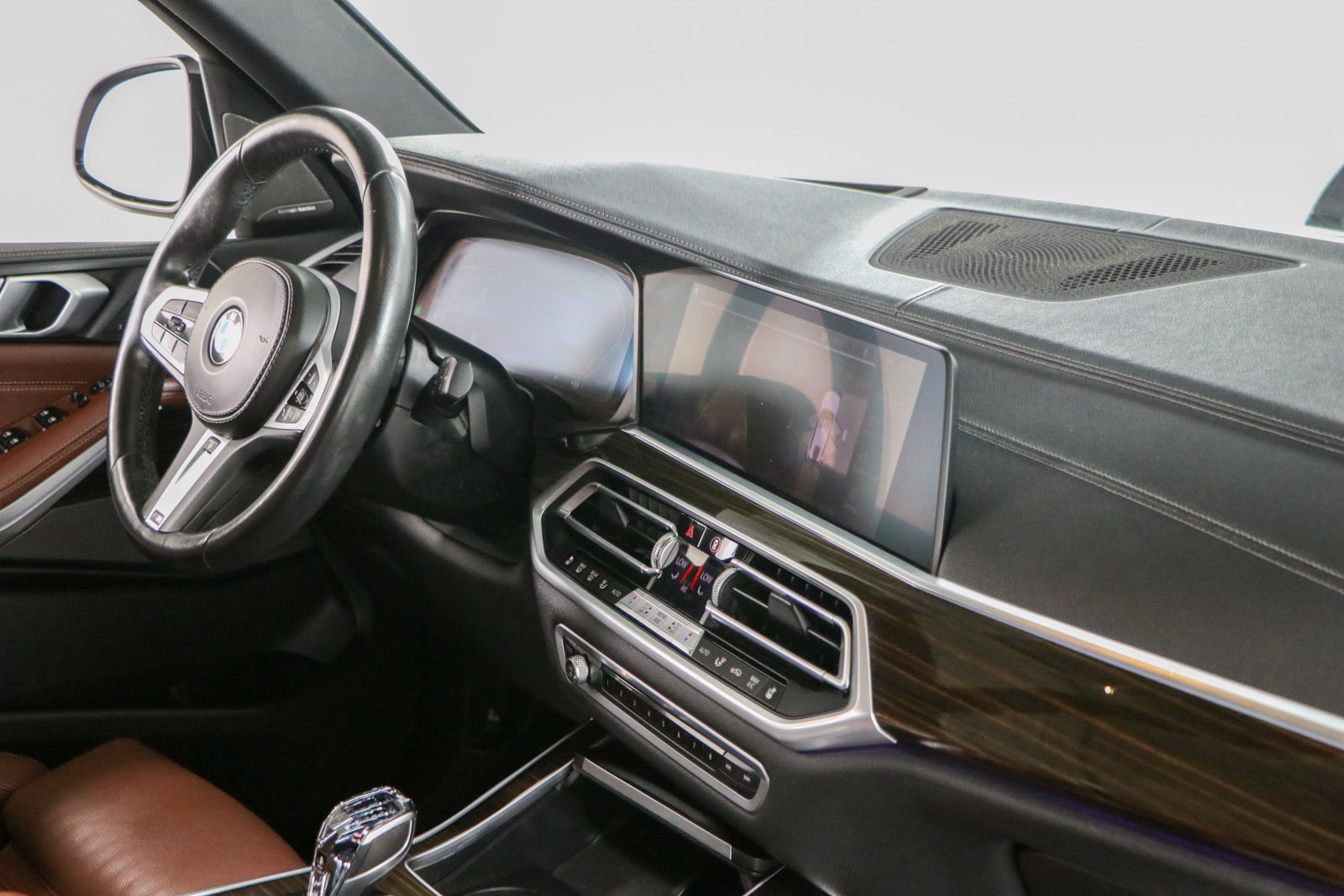 Used 2020 BMW X5 sDrive40i w/ M Sport Package RWD image 26