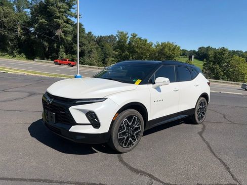 Used 2024 Chevrolet Blazer RS w/ Driver Confidence II Package AWD/4WD image 4