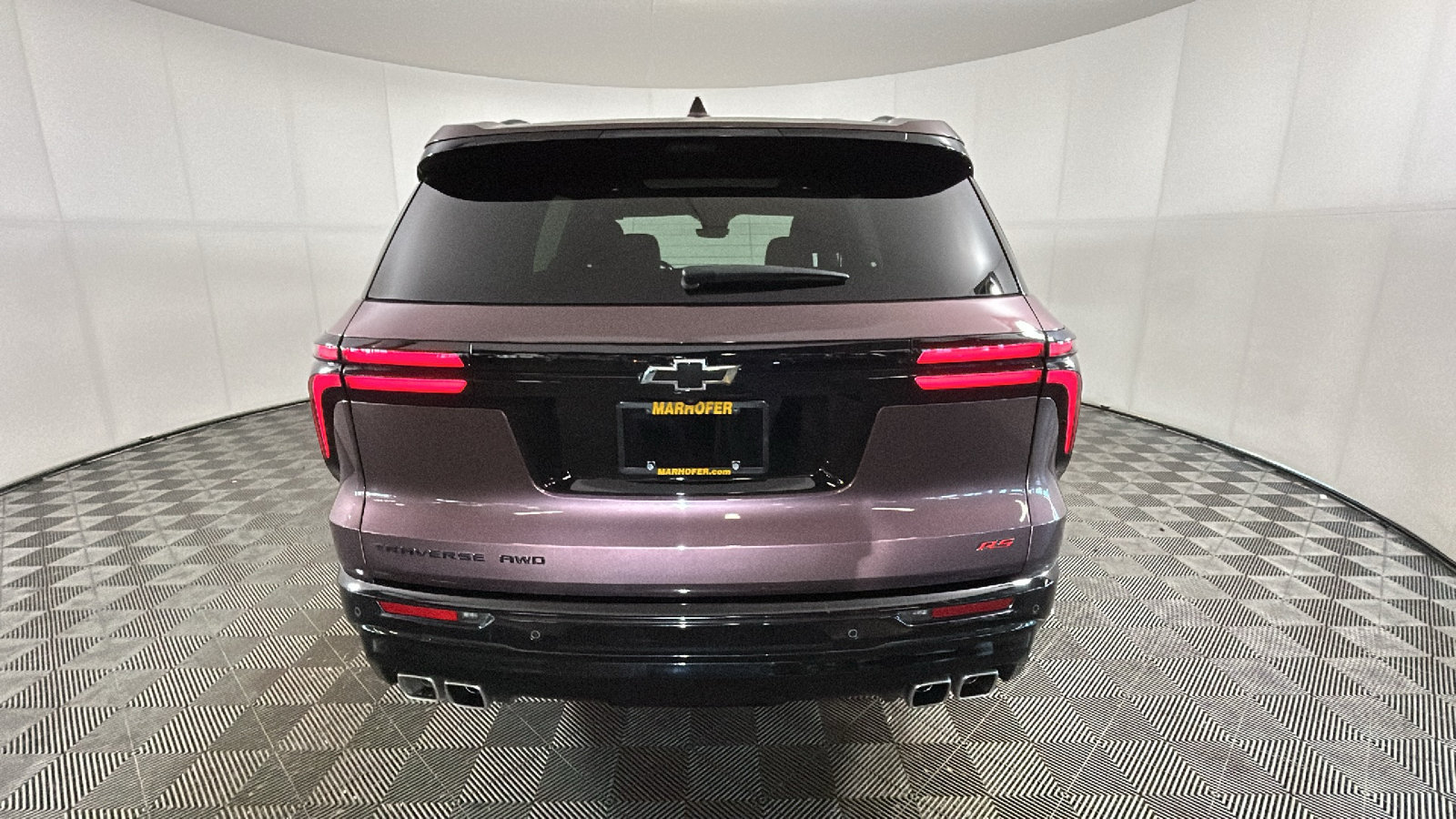 Used 2025 Chevrolet Traverse RS w/ LPO, Floor Liner Package AWD/4WD image 4