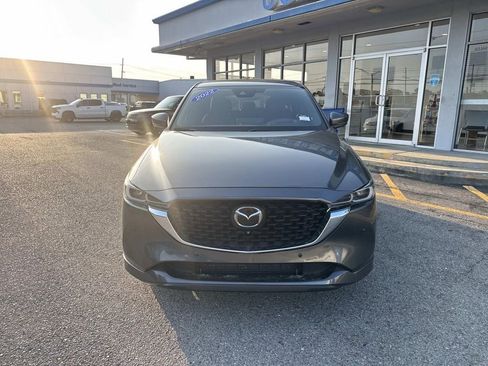 Used 2022 MAZDA CX-5 Signature AWD/4WD image 2