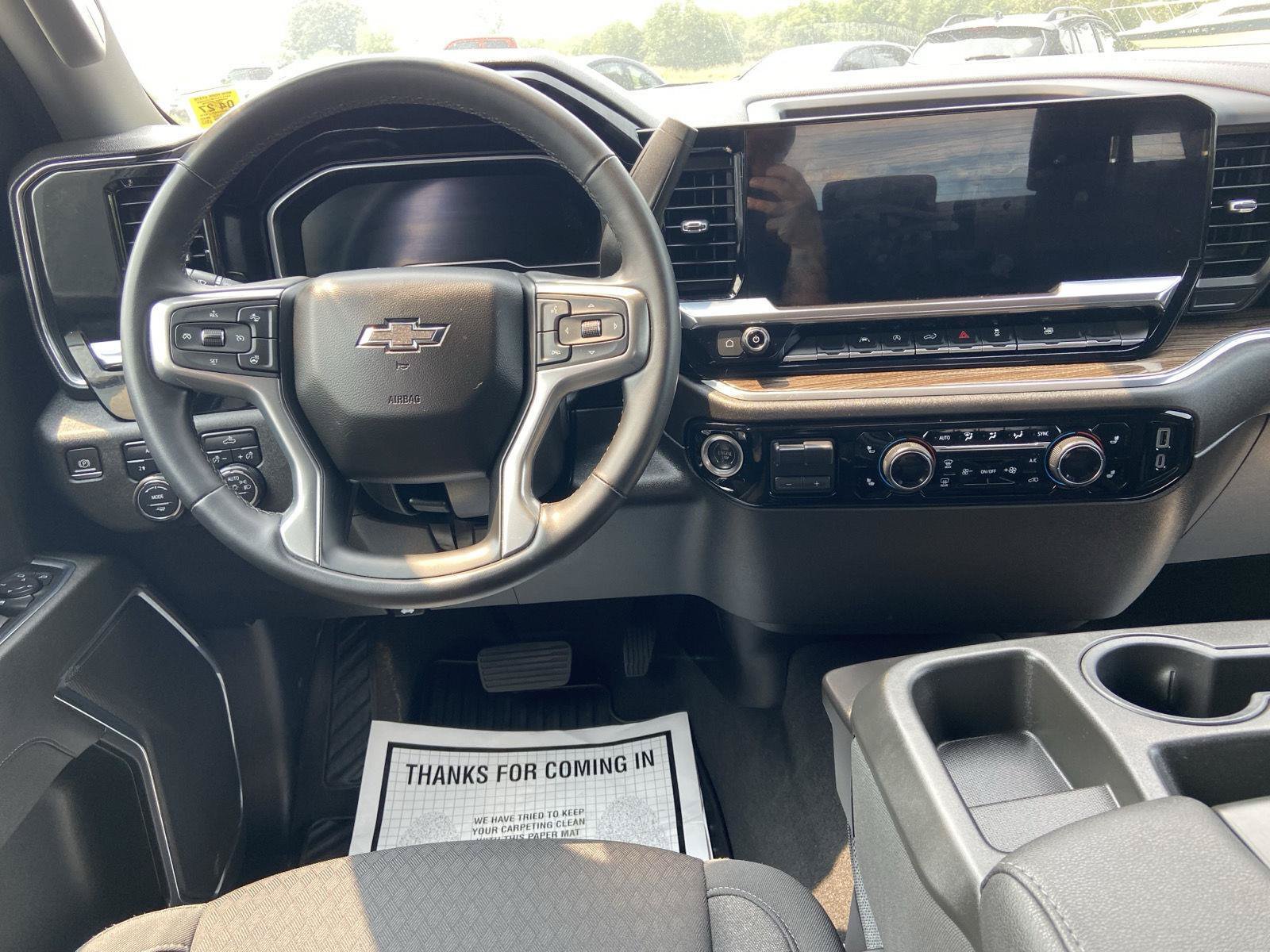 Used 2023 Chevrolet Silverado 1500 RST AWD/4WD image 27
