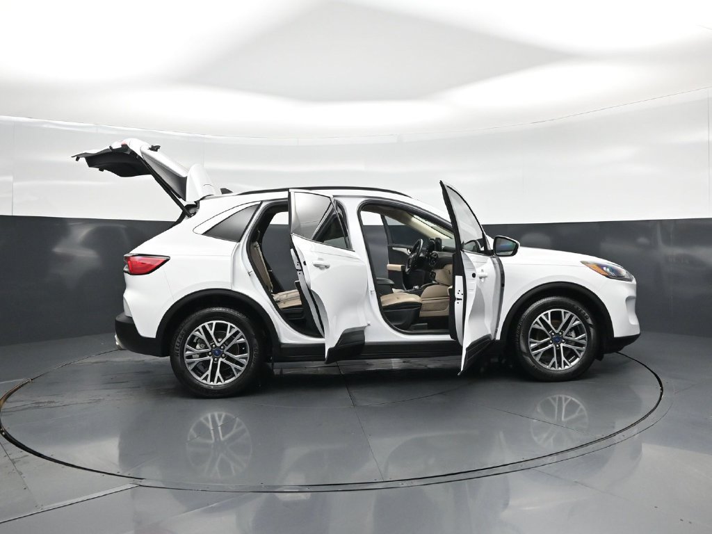 Used 2020 Ford Escape SEL FWD image 4