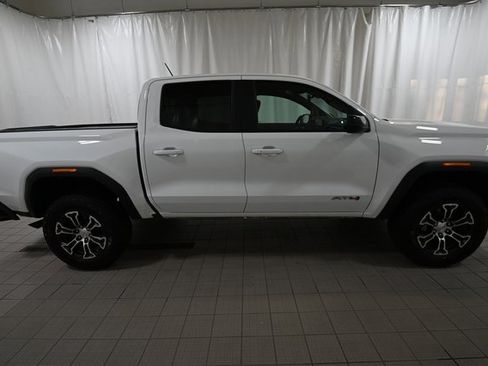 Used 2024 GMC Canyon AT4 image 14