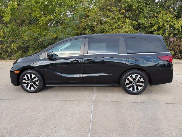 Certified 2025 Honda Odyssey EX-L image 2