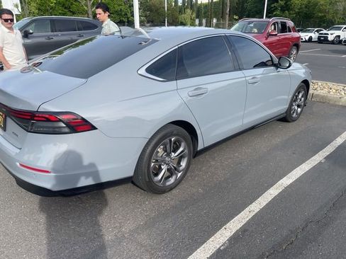 Used 2023 Honda Accord EX-L image 8