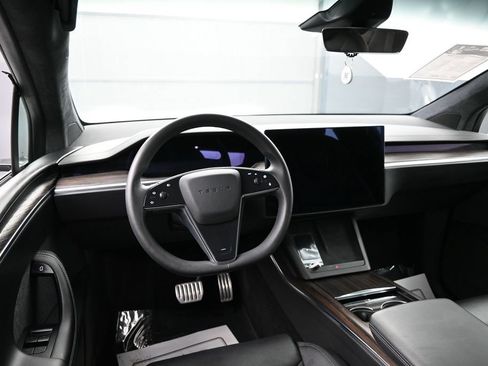 Used 2023 Tesla Model X AWD/4WD image 27