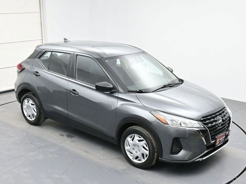 Used 2023 Nissan Kicks S image 33
