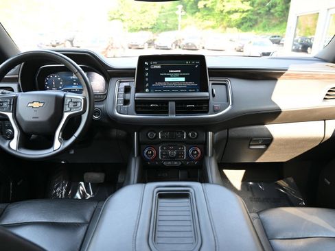 Used 2024 Chevrolet Suburban LT AWD/4WD image 11