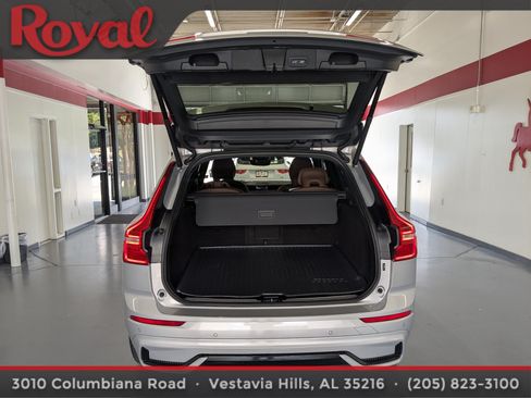 Certified 2024 Volvo XC60 B5 Plus AWD/4WD image 12