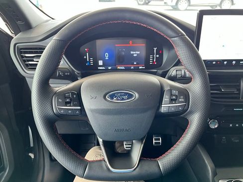 Used 2024 Ford Escape ST-Line w/ Tech Pack #1 AWD/4WD image 24