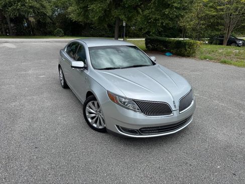 Used 2013 Lincoln MKS FWD image 37