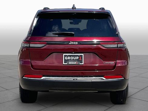 Used 2022 Jeep Grand Cherokee Limited w/ Luxury Tech Group II RWD image 5