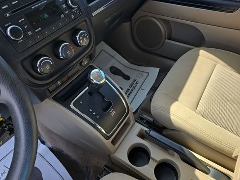 Used 2012 Jeep Compass Sport image 26