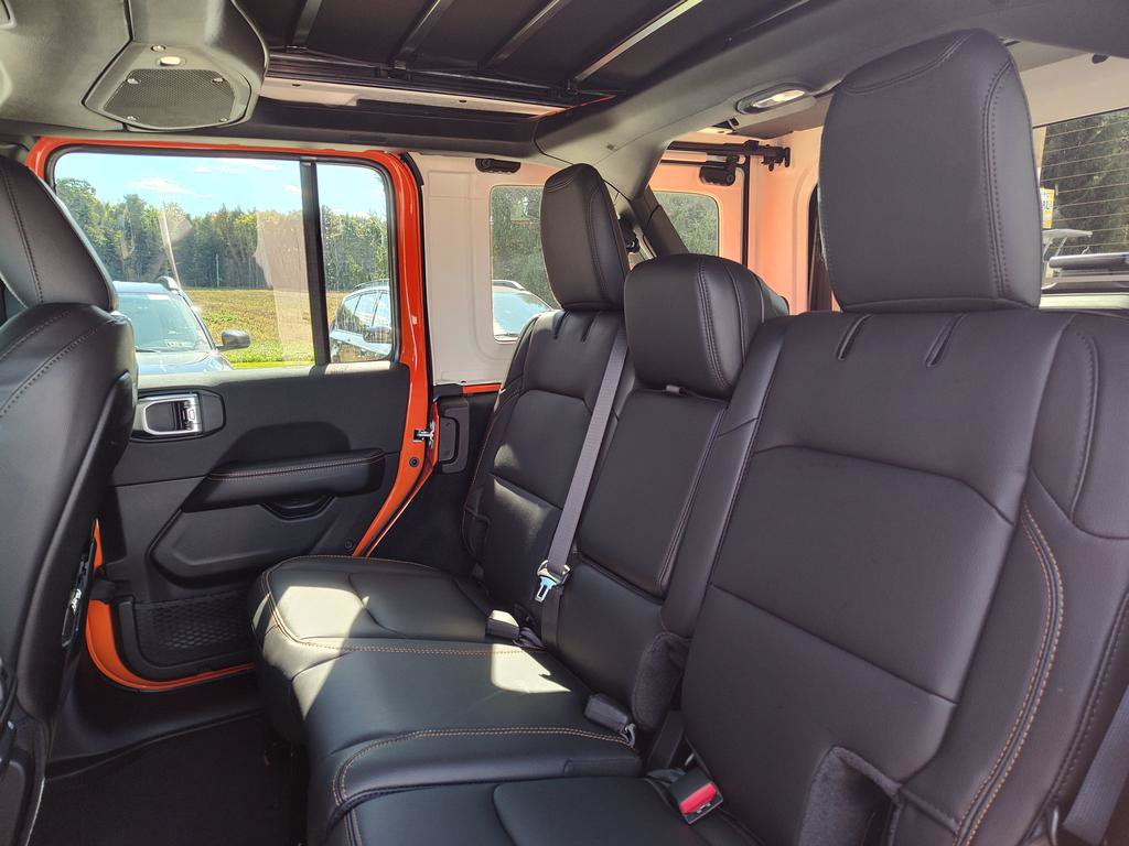New 2027 Jeep Wrangler Unlimited Sahara AWD/4WD image 14