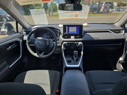 Certified 2024 Toyota RAV4 XLE AWD/4WD image 24