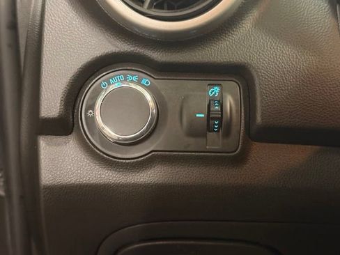 Used 2016 Chevrolet Trax LS AWD/4WD image 11