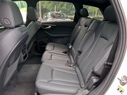 Certified 2026 Audi Q7 3.0T Premium Plus AWD/4WD image 10