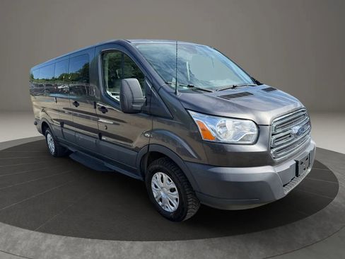Used 2018 Ford Transit 350 XLT RWD image 3