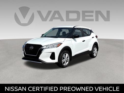 Used 2025 Nissan Kicks Play S FWD image 4