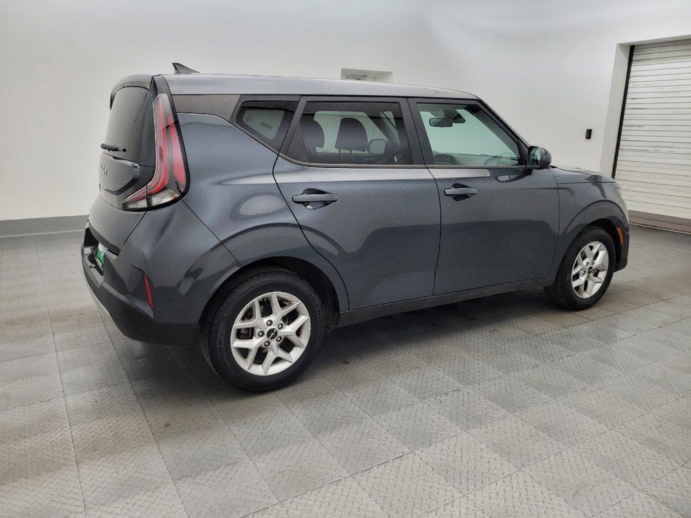 Used 2023 Kia Soul LX w/ Option Group 015 FWD image 10
