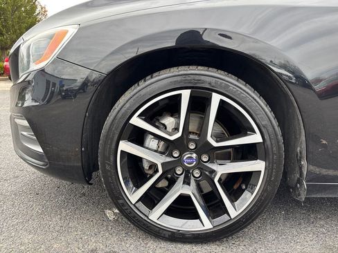 Used 2017 Volvo S60 T5 Dynamic w/ Vision Package image 12