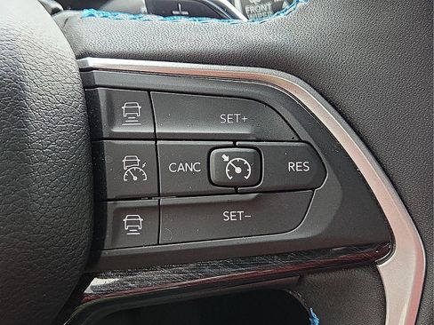 Used 2024 Jeep Grand Cherokee Trailhawk w/ Luxury Tech Group III image 22