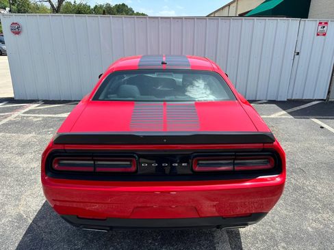 Used 2018 Dodge Challenger SXT w/ Blacktop Package RWD image 5