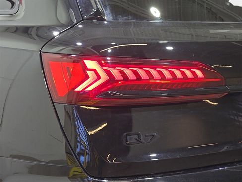 Used 2023 Audi Q7 3.0T Premium Plus w/ Premium Plus Package image 31