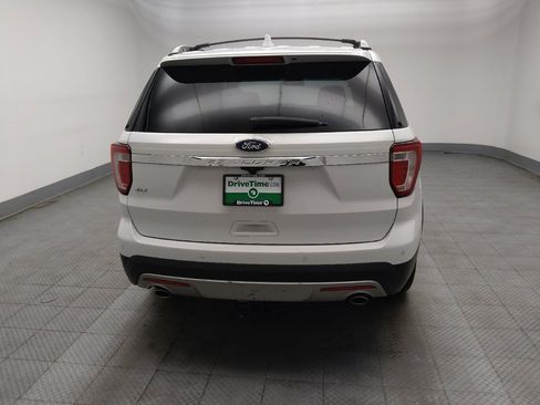 Used 2016 Ford Explorer XLT image 7