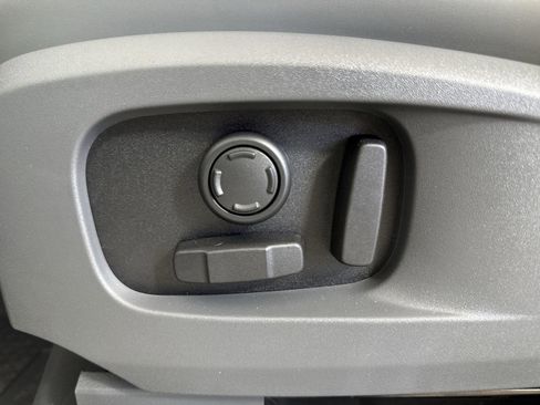 Certified 2025 Land Rover Defender 110 S image 25