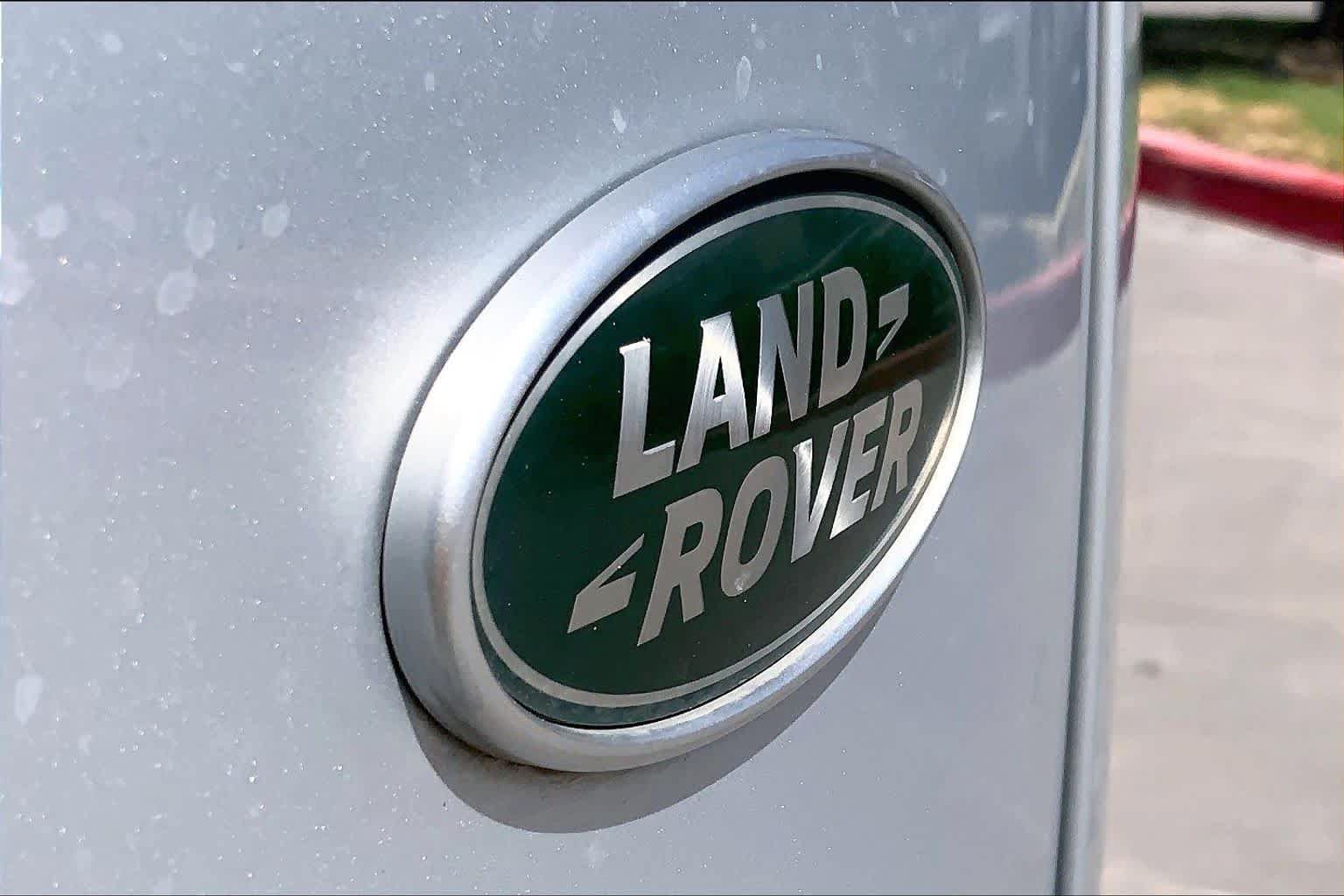 Used 2023 Land Rover Range Rover Velar R-Dynamic S AWD/4WD image 10