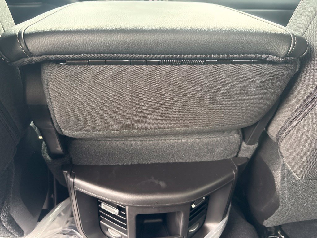 New 2027 RAM 3500 Big Horn AWD/4WD image 34
