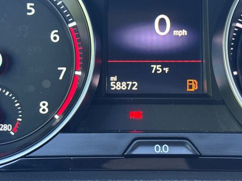 Used 2021 Volkswagen GTI SE FWD image 28