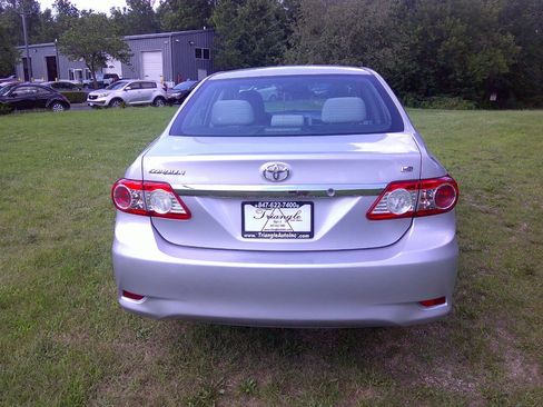Used 2013 Toyota Corolla LE image 5