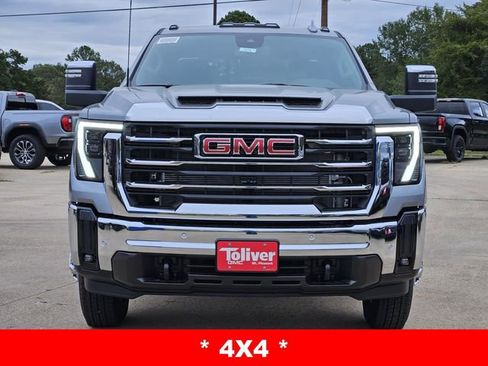 New 2026 GMC Sierra 3500 SLT w/ SLT Premium Package image 3