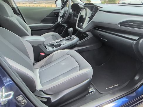 Used 2025 Subaru Crosstrek 2.0i Premium AWD/4WD image 31