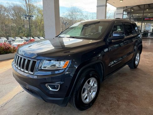 Used 2015 Jeep Grand Cherokee Laredo w/ Quick Order Package 23E image 3