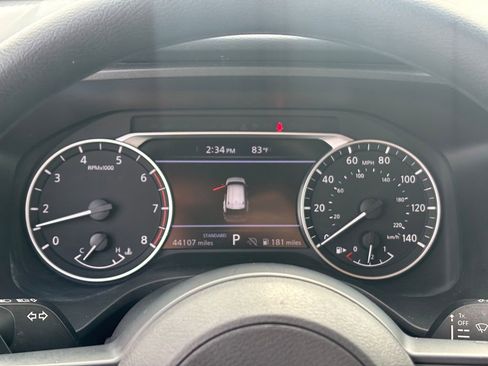 Used 2024 Nissan Rogue S image 17