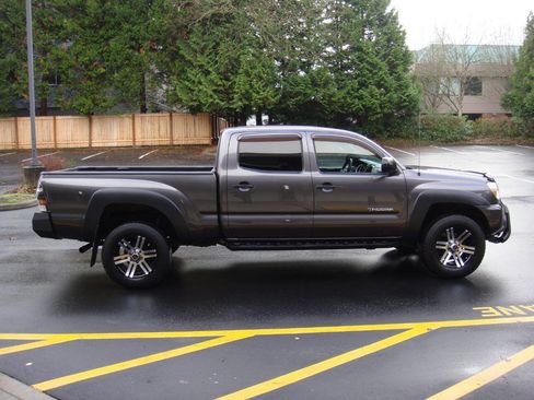 Used 2013 Toyota Tacoma 4x4 Double Cab image 6