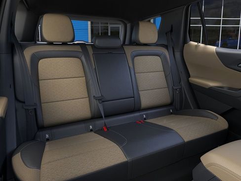 New 2026 Chevrolet Equinox ACTIV w/ LPO, Floor Liner Package FWD image 17