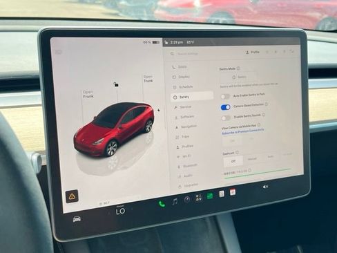 Used 2023 Tesla Model Y Long Range AWD/4WD image 28