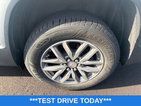 Used 2019 GMC Acadia SLE FWD image 12