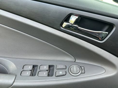 Used 2012 Hyundai Sonata GLS w/ Popular Equipment Pkg FWD image 39