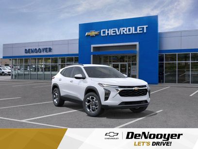 New 2025 Chevrolet Trax LT w/ Driver Confidence Package
