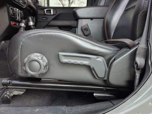 Certified 2019 Jeep Wrangler Unlimited Rubicon image 19